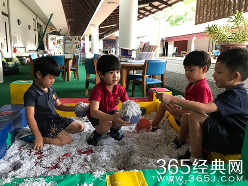 吴尊晒max近照，网友：整个一翻版小吴尊