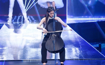 欧阳娜娜将入学伯克利，此前曾休学顶尖学院