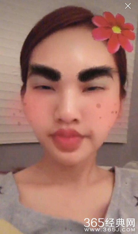 黄子佼调侃杨丞琳整容，杨丞琳自黑解围：这玩笑我受得起