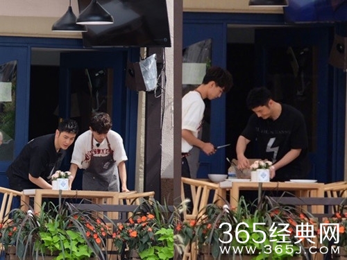 中餐厅第2季黄晓明是哪一期播出时间是什么时候