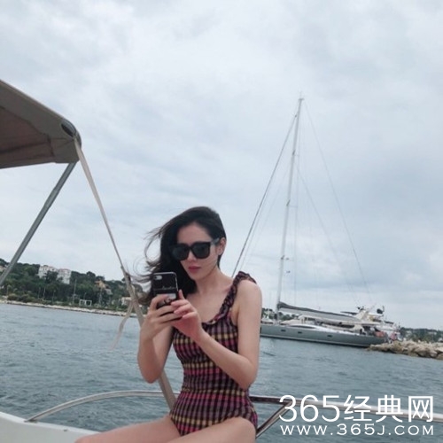 孙艺珍晒泳装照，大秀好身材