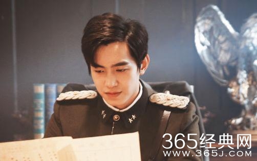 炮灰攻略叶忡谨和李延玺是什么关系叶忡谨的真实身份是什么