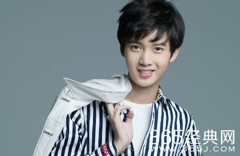 炮灰攻略容离的扮演者是谁 陈宥维个人资料介绍