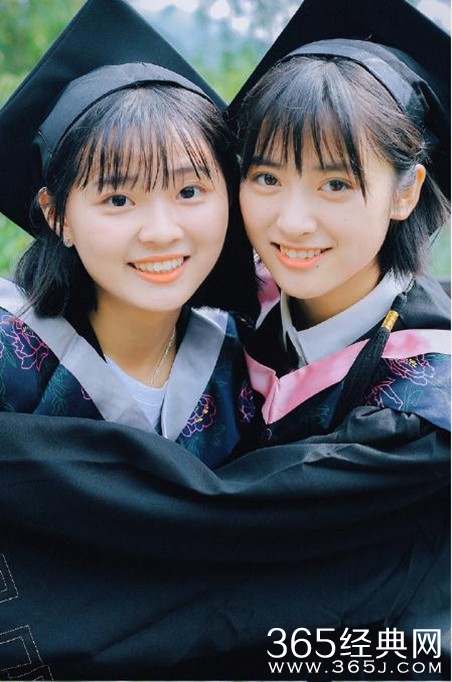 沈月毕业照曝光，甜美可爱