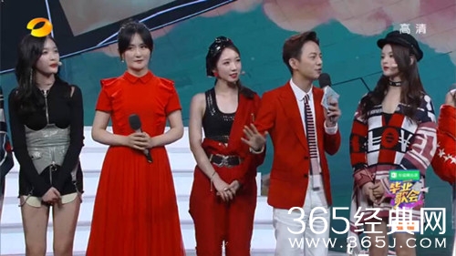 何炅澄清没拉美琪手，随后惨遭打脸?