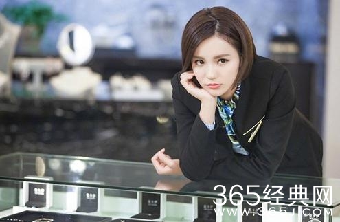 繁星四月闵四月和繁星是什么关系？情敌原是失散十年的妹妹