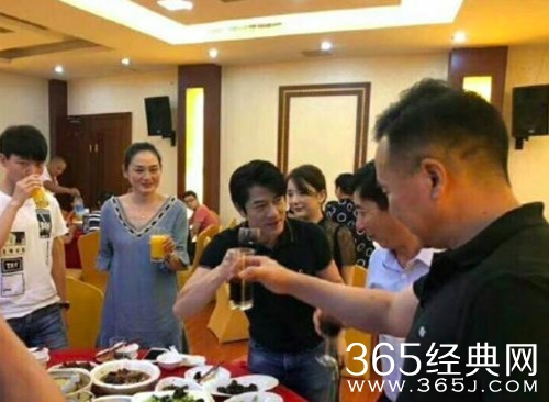 郭富城回乡摆喜宴 价钱相当亲民