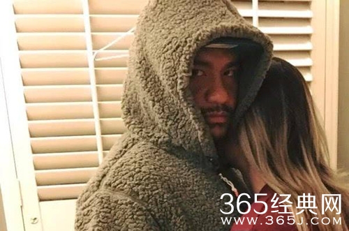 张震岳在《中国新说唱》公布婚讯 女友预产期在九月