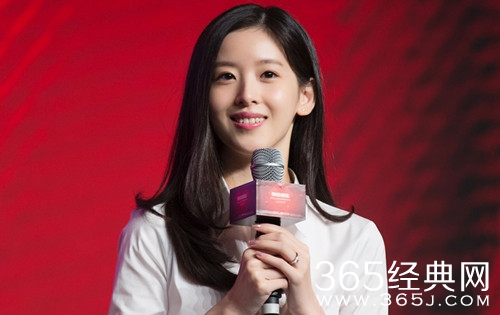 章泽天素颜逛超市