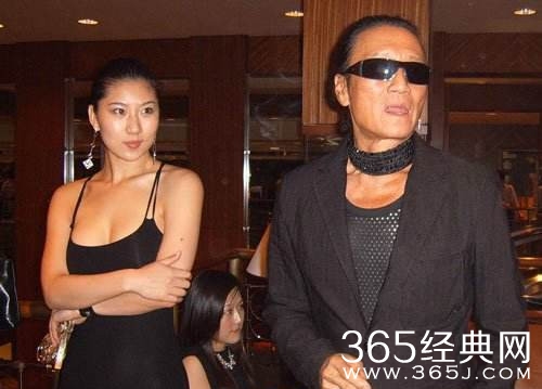 81岁谢贤承认与32岁女友分手 没有谈恋情很寂寞