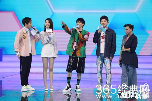 疯狂衣橱第2季林允吴昕齐齐PK衣品，阵容感人