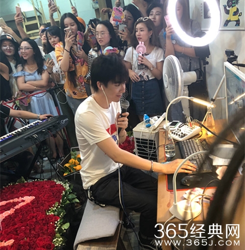 摩登兄弟刘宇宁迅速大火 带动了整个丹东的旅游业