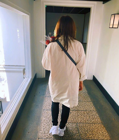 古巨基晒照庆结婚四周年 十分甜蜜