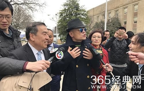 莫虎起诉周立波 曾是首任律师 为何今反目成仇