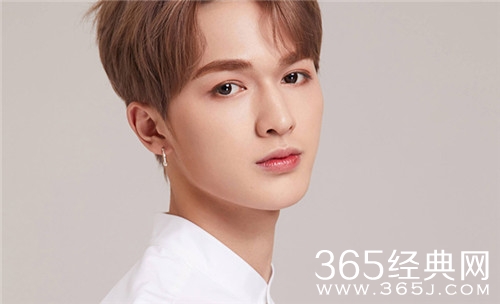 朱正廷向粉丝道歉