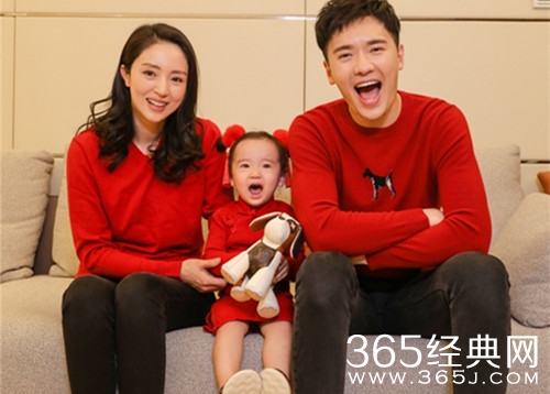 疑似董璇小号曝光 记录了女儿小酒窝的日常