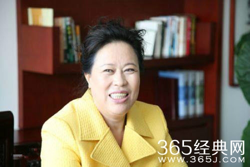 高铁一姐资料大曝光 曾获福布斯中国慈善榜