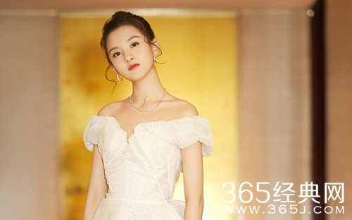 宋祖儿通知书曝光 成为北电表演系的大一新生