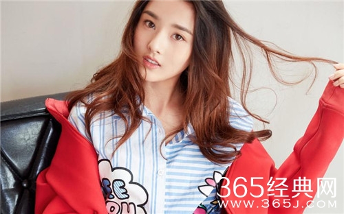 宋祖儿录取通知书曝光 被这所高校录取了