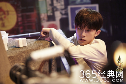 幻乐之城首播易烊千玺演哭王菲，王菲表示：很惊艳！