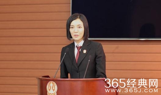 执行利剑左琳喜欢邓怀山吗
