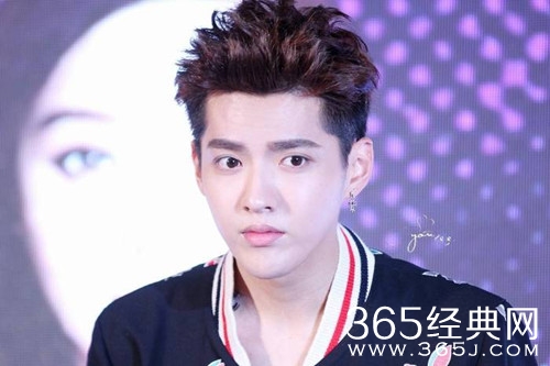 莫敢公开diss吴亦凡 称其作词唱歌毫无实力