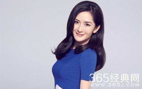 谢娜夜骑自行车 喊话粉丝：来偶遇我啊