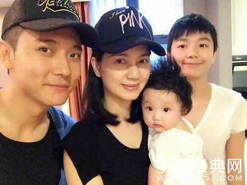 张丹峰儿子签约乐华 将参加偶像练习生2