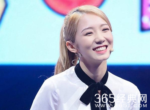 孟美岐录制星空演讲，讲述奋斗故事充满心酸