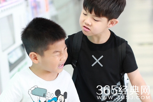 安吉小鱼儿塑料兄弟