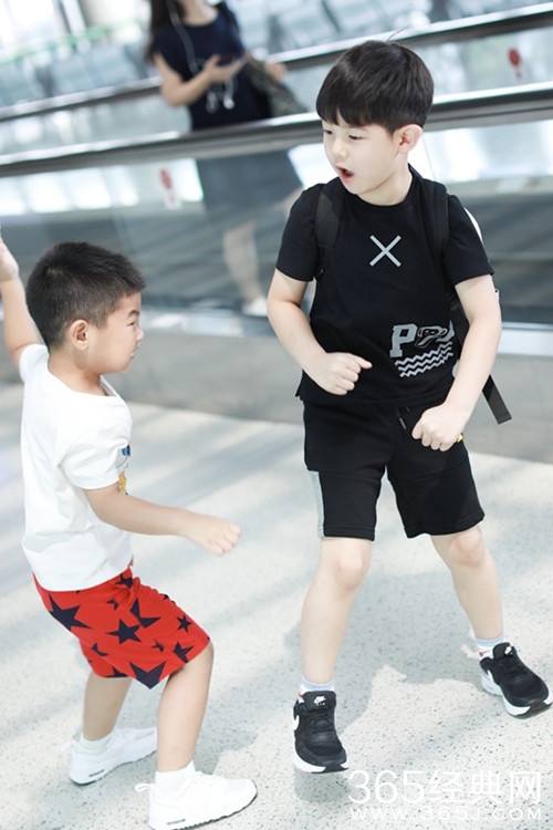 安吉小鱼儿塑料兄弟