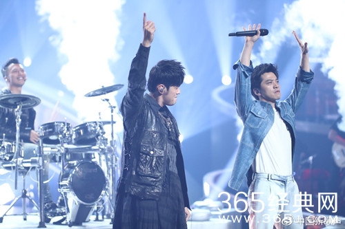 ​2018中国好声音组内battle，强强对抗精彩很激烈