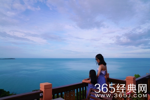 雷佳音老婆晒泳装照 身材十分性感