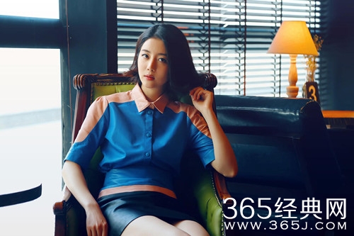李溪芮更改微博认证 疑似离开嘉行传媒