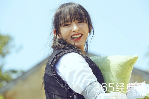 勇敢的世界程潇被称塑料袋萝莉，原来是因注重环保