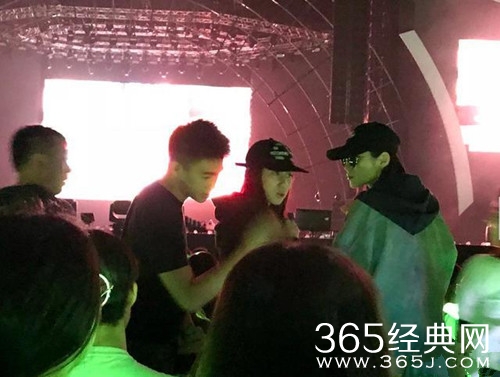 偶遇何猷君奚梦瑶 频频被拍 大家早已默认