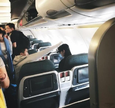 偶遇何猷君奚梦瑶 有种老夫老妻的感觉