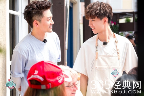 中餐厅遭遇停业，断电断水一片狼藉