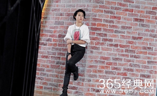 吴卓林被曝卖垃圾为生 去年就流落至此