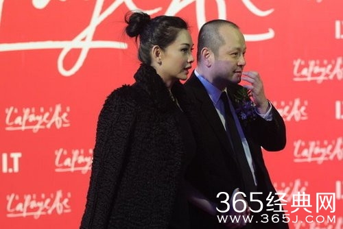 邱淑贞老公沈嘉伟资料曝光 是上市公司总裁
