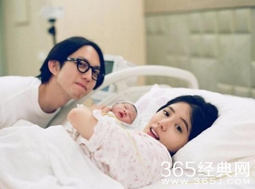 林宥嘉儿子侧脸近照曝光 高鼻梁大眼睛神似爸妈