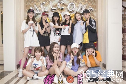 王思聪调侃杨超越：为让杨超越C位出道，腾讯够下本