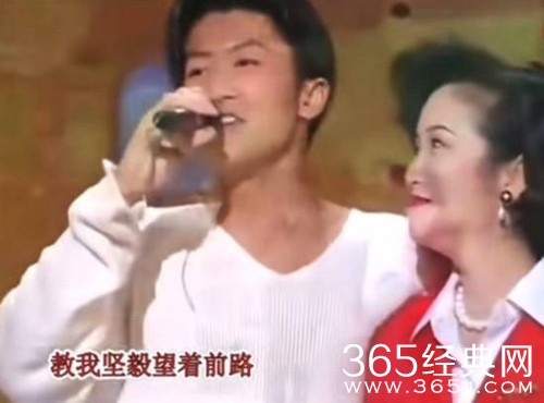 谢霆锋15岁旧照曝光 不得不说男神是从小帅到大的