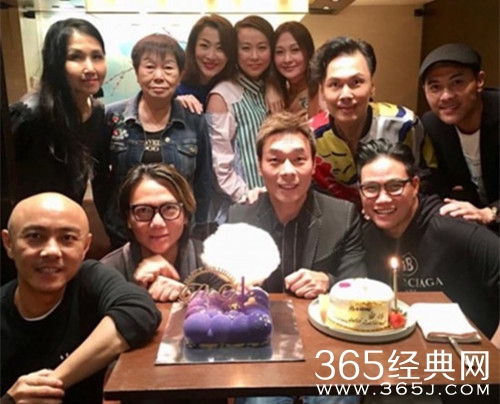 郑秀文晒照为老公许志安庆生 张卫健等好友现身