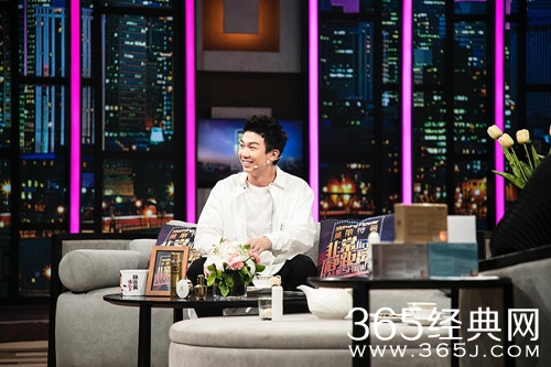 非常静距离白举纲加盟，讲述和王俊凯的相爱相杀