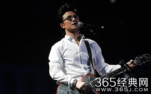 汪峰婚姻经历大起底 揭秘丰富的情感经历