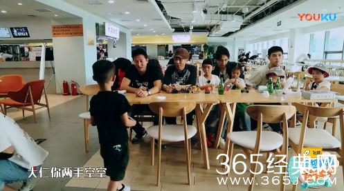 综艺甜饼176：这档综艺播出一延再延，网友被磨的没性子了