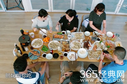 大S在节目中大谈剥虾论 这期节目一定很火爆