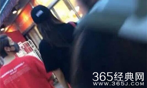 偶遇鹿晗关晓彤同游日本 小情侣过这是过七夕的节奏