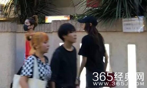 偶遇鹿晗关晓彤同游日本 小情侣过这是过七夕的节奏